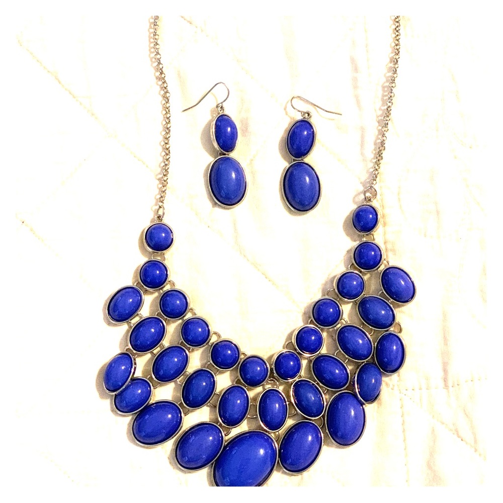 Lia Sophia necklace and earrings.